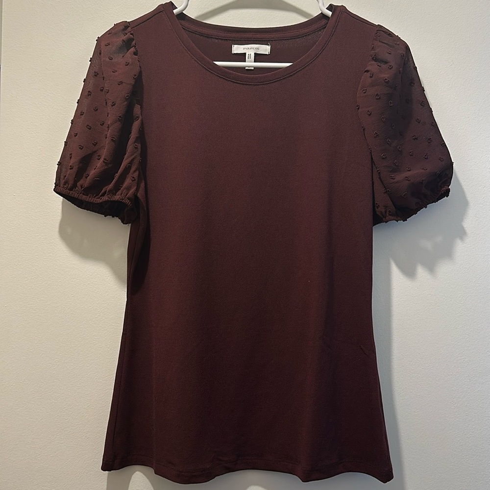 Burgundy short sleeve top